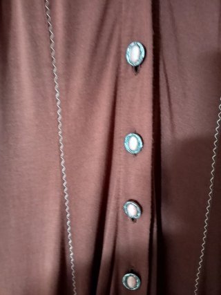 Vestido vintage marrón con botones