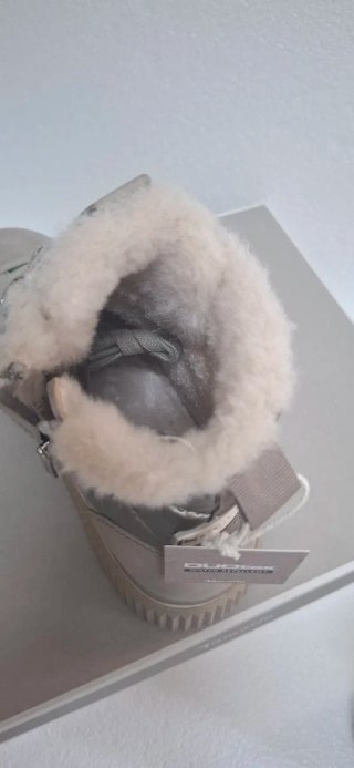 Botas de nieve Tamaris color champán. Sin estrena.