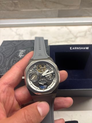 Orologio Thomas Earnshaw Uomo Grigio Argento