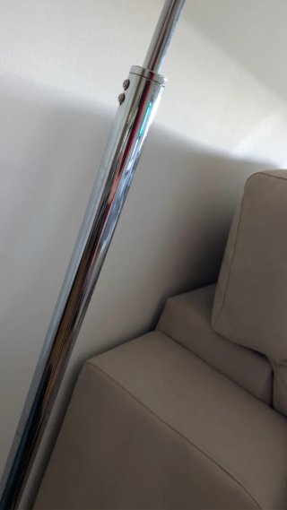 Lámpara de pie en arco