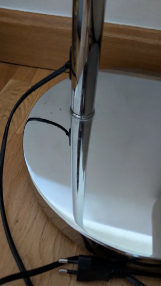 Lámpara de pie en arco