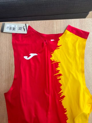 Traje atletismo Joma Elite.