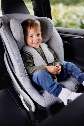 Silla coche BeSafe con ISOFIX o cinturón