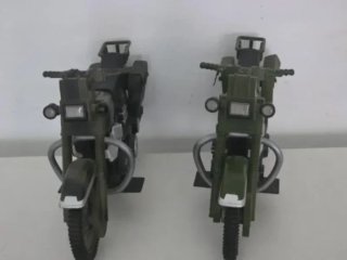 Lote 2 Motos Militares Vintage Geyperman 35cm
