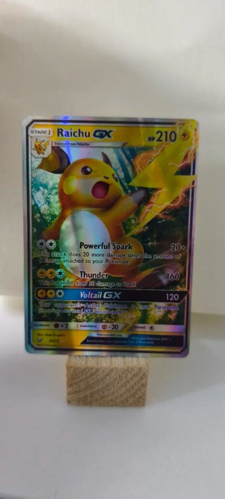 Carta Pokémon Raichu GX 29/71