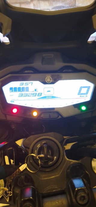 Yamaha MT-07 Tracer Azul