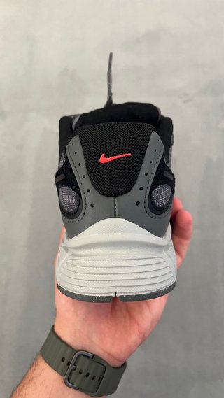Nike V5 RNR SE