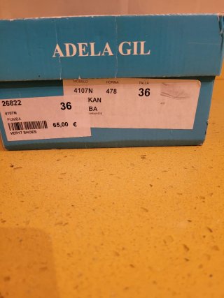 Zapatos Adela Gil Dorados