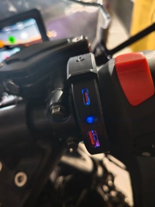 Moto Eléctrica Deportiva Negra ebroh cr