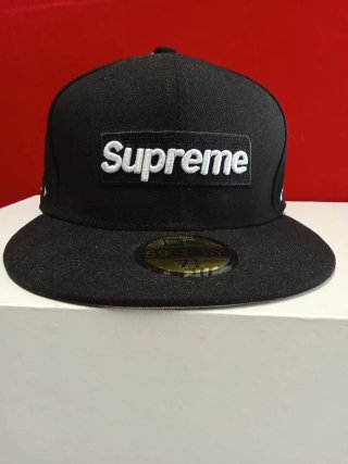 Gorra Supreme New Era Negra Talla 7.1/2