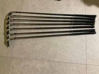 Set Palos Golf “Heater” para Diestros
