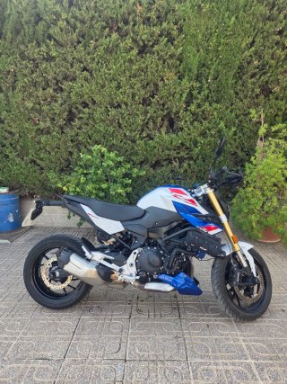 BMW F900R Naked Moto