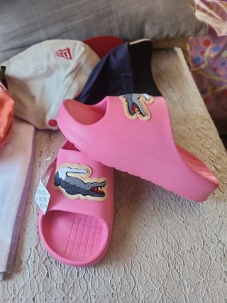 Chanclas Lacoste Rosa