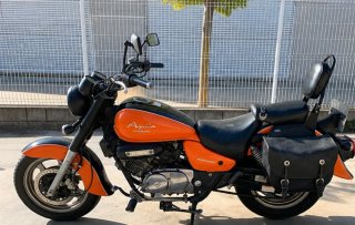 Hyosung Aquila GV 125 Cruiser Naranja/Negra