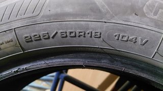 Neumáticos 225/60/18