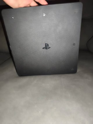 PS4 (PlayStation 4) 1TB Negra