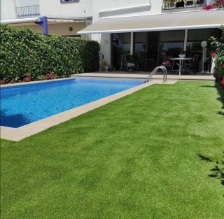 Césped artificial y jardinería