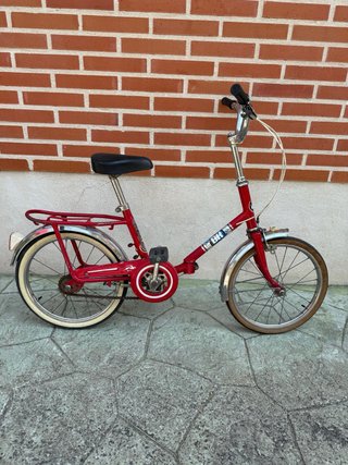 Bicicleta BH plegable roja