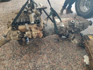 Nissan TD27 Motor y Transmisión