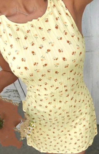 Vestido floral blanco y rosa