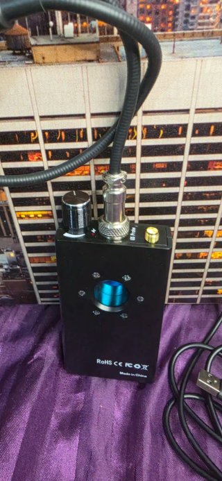 Detector K18 de cámaras ocultas y RF