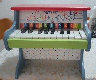 Piano de madera