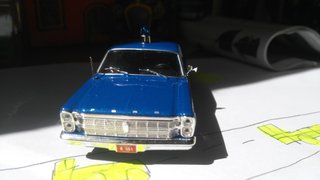 Coche miniatura Ford Galaxie 500 Westwood Police