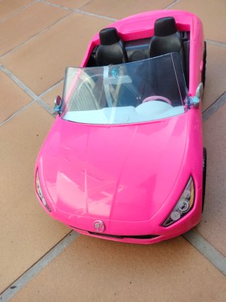 Lote Barbie: Coche Descapotable Rosa + Muñeca
