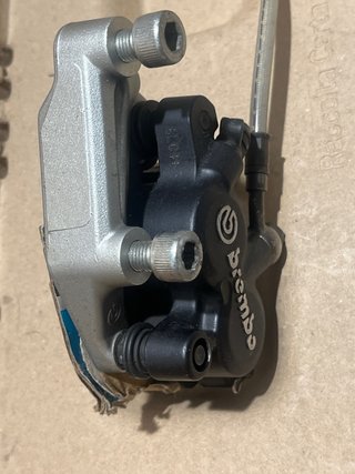 Pinzas Freno Brembo, Latiguillos y Bomba