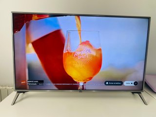 TV LG 49” 4K Smart TV 49UJ6651V
