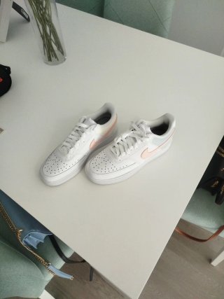 Zapatillas Nike blancas y rosas talla 40