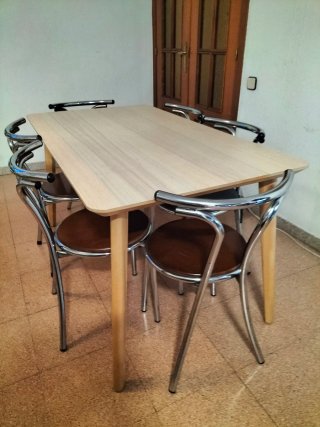 Mesa de comedor y 6 sillas