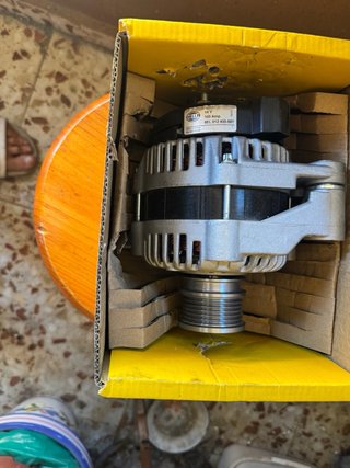 Alternador HELLA 8EL 012 430-581