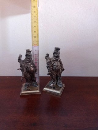 2 statuette in metallo Made in Italy