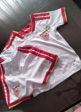 Conjunto ca jimiseta y pantalón Sevilla