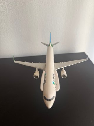 Maqueta Avión LEVEL Airbus A321