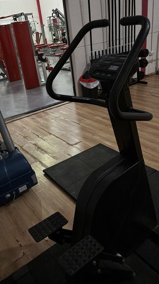 Máquina Escaladora Glúteo