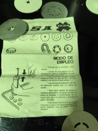 Máquina para hacer churros y pastas