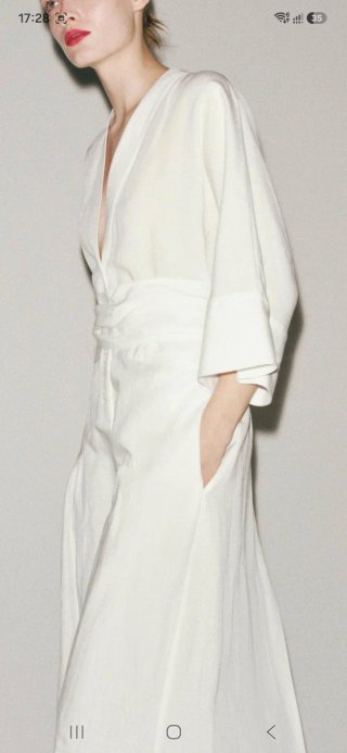 Midi dress with belt