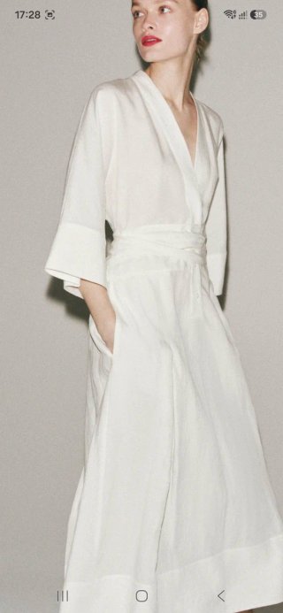 Midi dress with belt