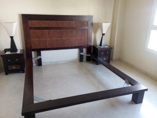 Dormitorio completo madera maciza y cuero