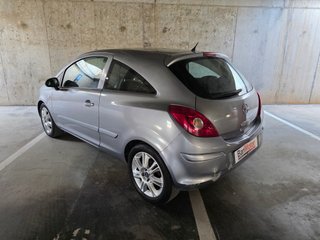 Opel Corsa Enjoy 1.2