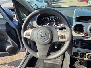 Opel Corsa Enjoy 1.2