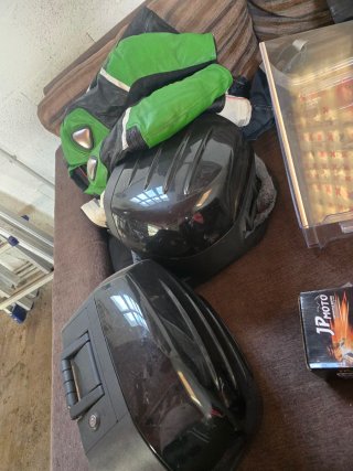 Kawasaki GTR 1400 Negra