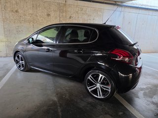 Peugeot 208 5P GT-Line 1.2L PT EAT6 81KW (110CV) S&S