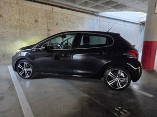 Peugeot 208 5P GT-Line 1.2L PT EAT6 81KW (110CV) S&S