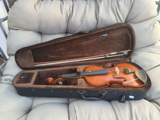 Violín Kreutzer School 4/4 con arco y estuche