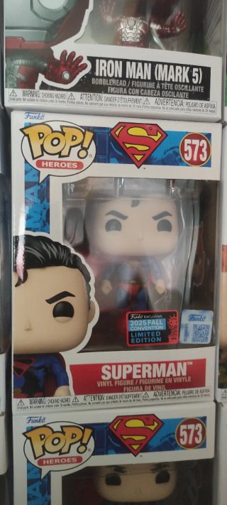 Funko Pop! Superman 573 Edición Limitada