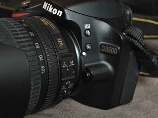 Nikon D3200 + Nikkor 18-105mm VR (8604 disparos)