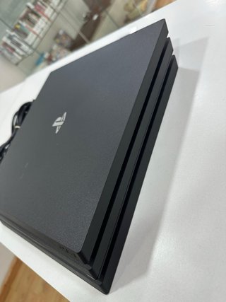 PS4 Pro 1TB Negra (sin mando)
